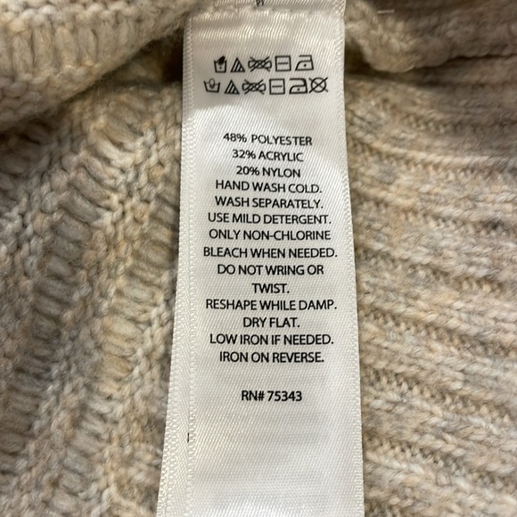 Cozy Cardigan - Picture 4 of 4